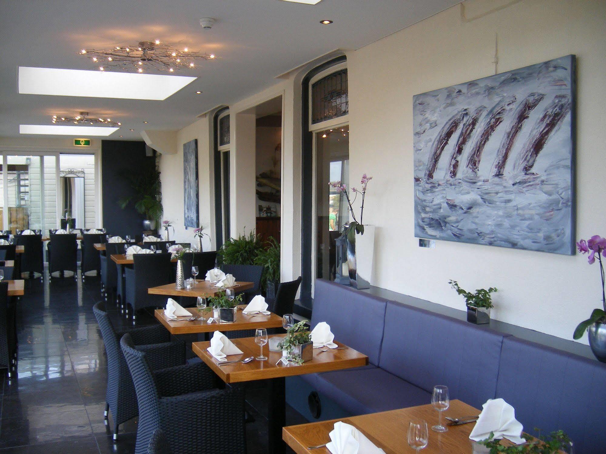 Hotel Restaurant Goerres Akkrum Exterior photo